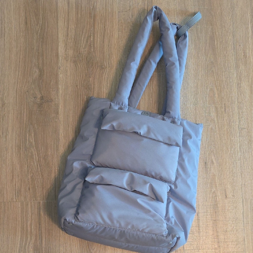 Quilted Padded Tote Bag in Light Blue Gray - Women's Everyday Shoulder Tote